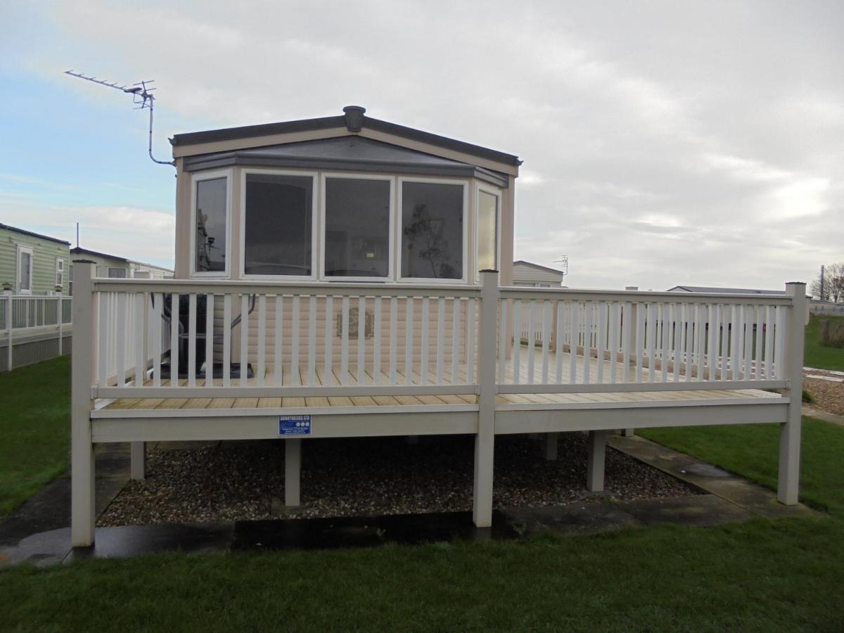 Apartment The Chase Topaz Super 4 Berth Panel Heated Wrap Around Veranda