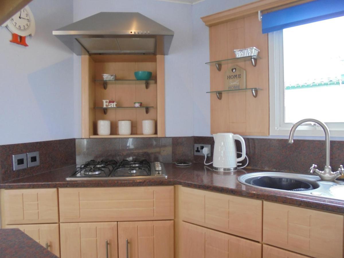 The Chase Topaz Super 4 Berth Panel Heated Wrap Around Veranda Apartment *